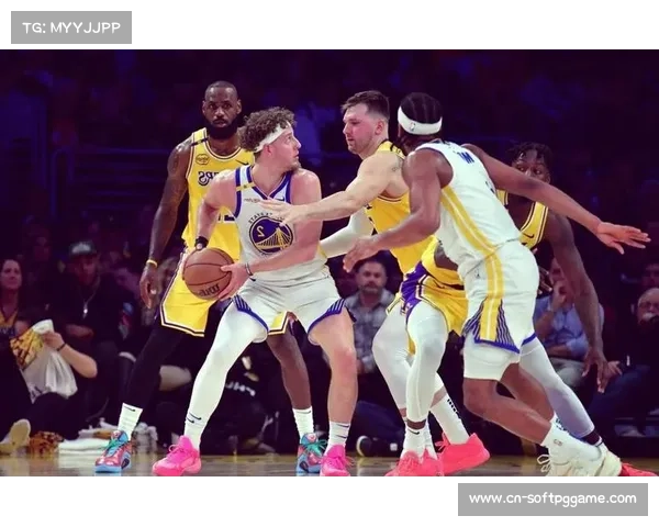 勇士四连胜遭终结，科尔阵容调整受质疑